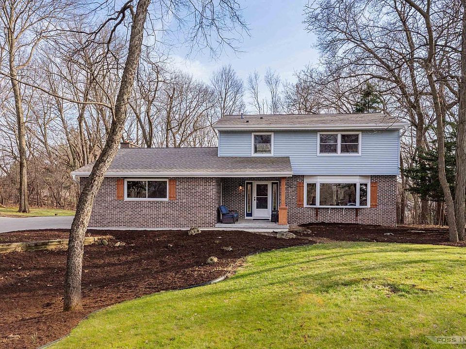 1st image of 4930 Hickory Trail