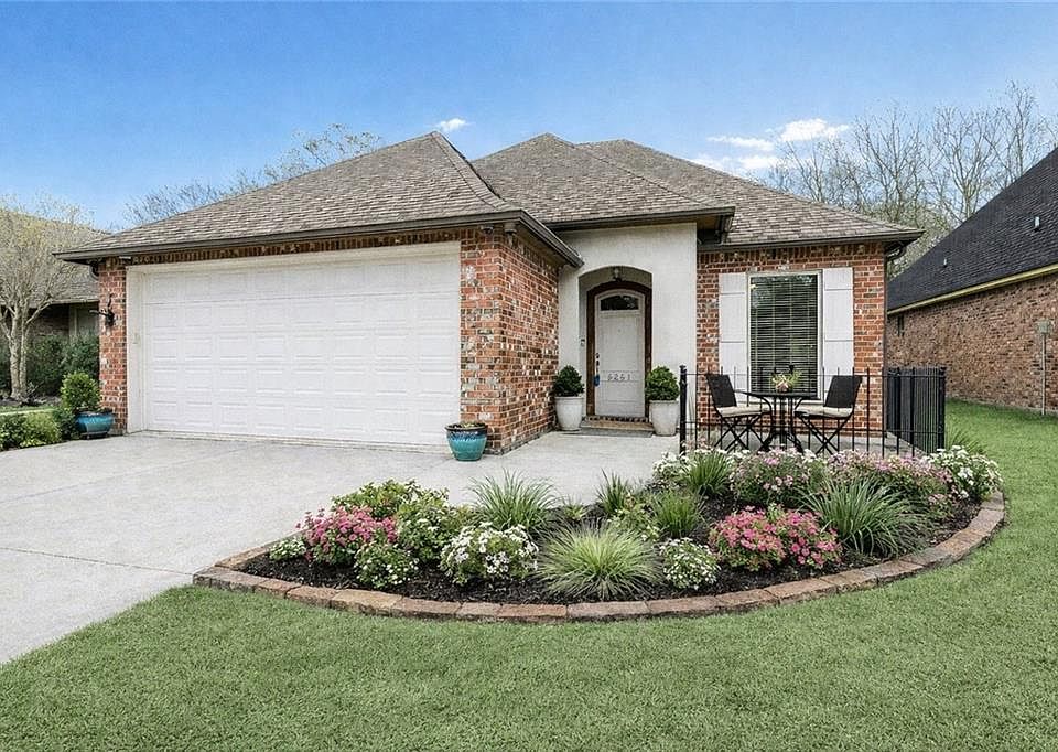 1st image of 6261 Ridge Way Ave