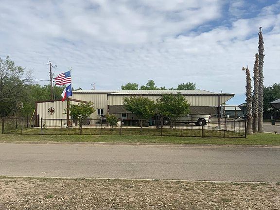 3rd image of 15 Live Oak Cir #38-LOTS1-2