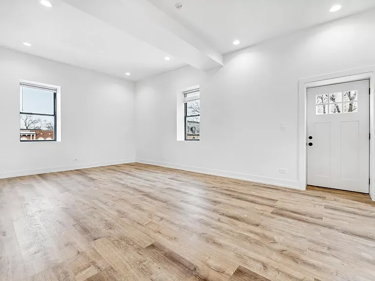 2203 N Hamilton Ave #305 — Photo 8