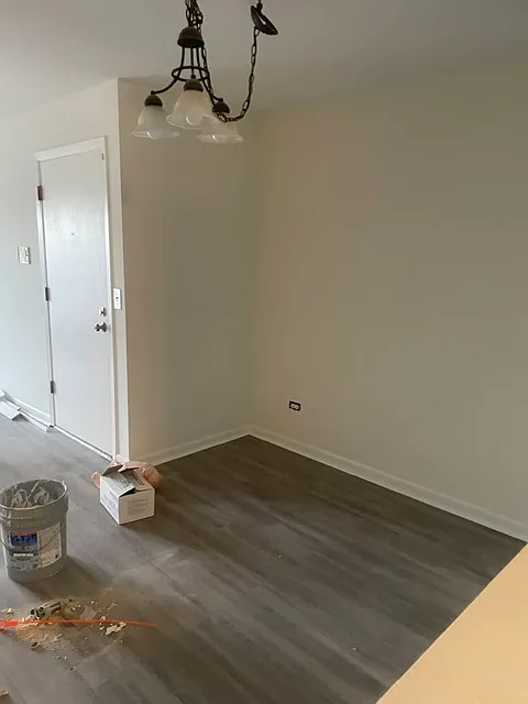 2 bed, 988 sqft, $2,200 — Photo 3
