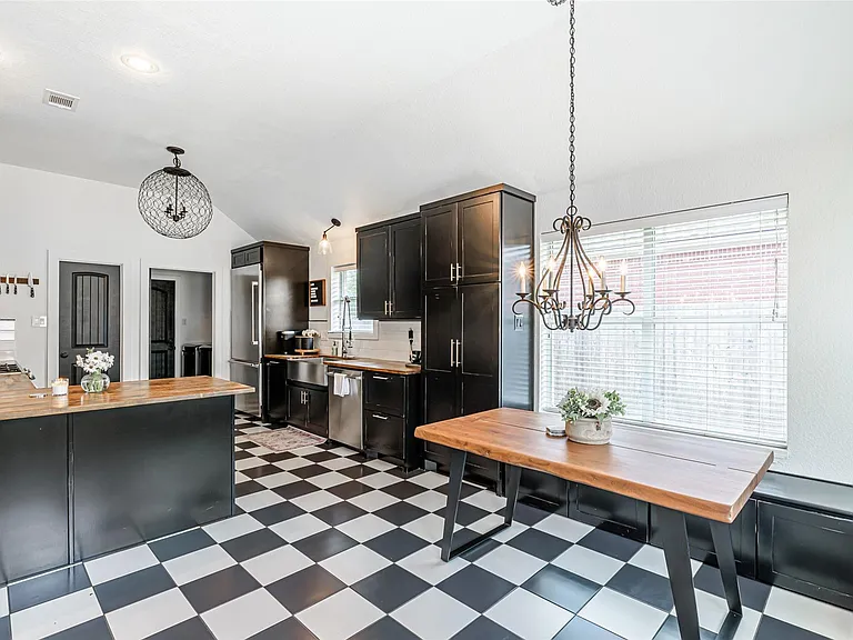 7519 Stonesfield Pl — Photo 9