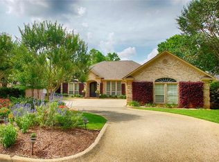 1803 Royal Oak Dr, Tyler, TX 75703