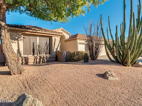 3rd image of 1357 N Tucana Ln