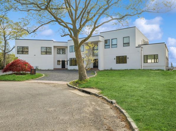 190 Priscilla Road, Hewlett Neck, NY 11598