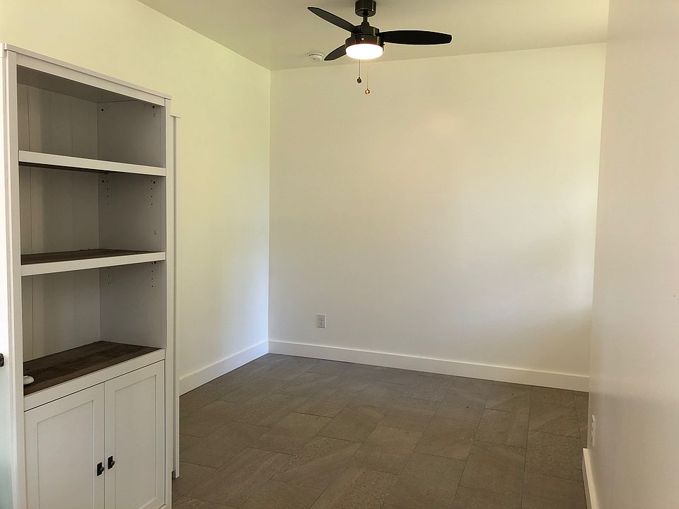 Alcove bedroom.