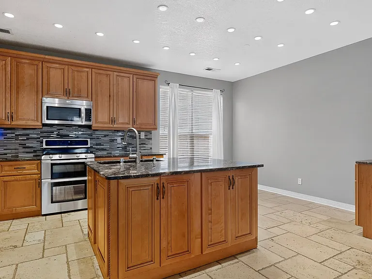 9715 Larnaca Rd NE — Photo 17