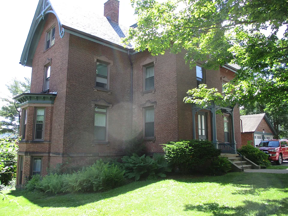 45 Prospect St #1
