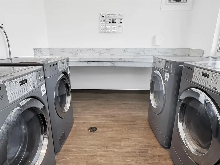 300 Bayview Dr #307 — Photo 38