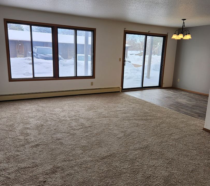 1st image of 2400 S Sycamore Ave #25