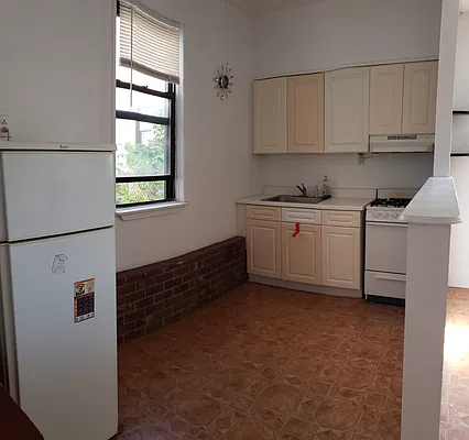 Rented by Lot & Units Realty Inc | media 17