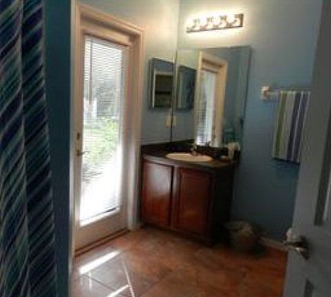 3rd image of 14 Poinbury Dr