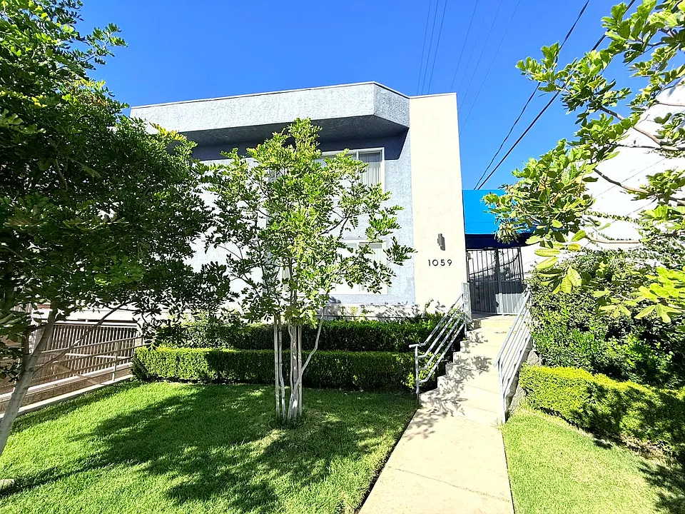 Building Photo 5