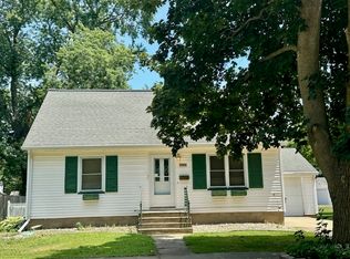 1107 Pennsylvania Ave, Mendota, IL 61342