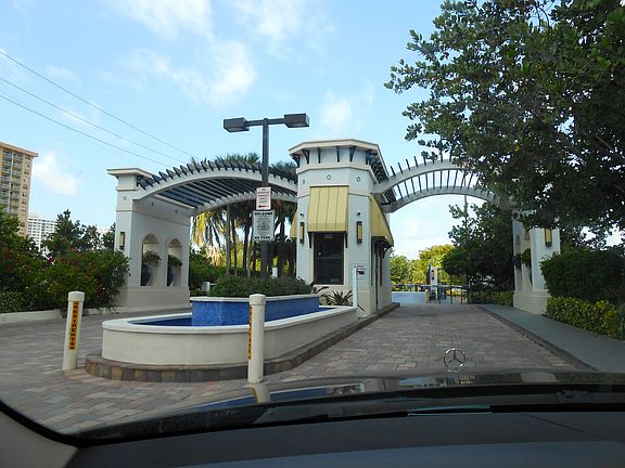 2nd image of 326 Poinciana Dr #908