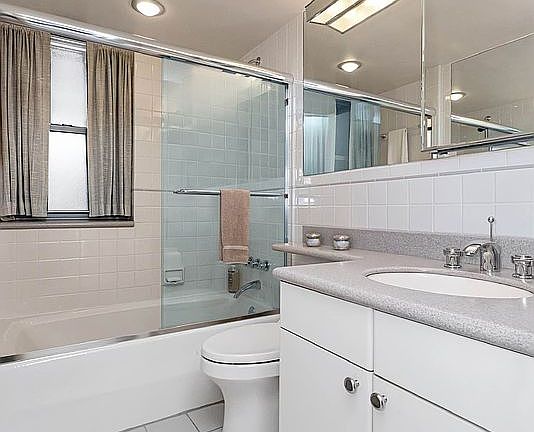 5th image of 2 5th Ave APT 21