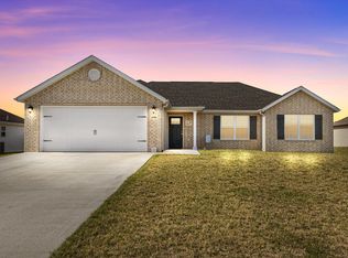 1106 Aundria Ave, Monett, MO 65708