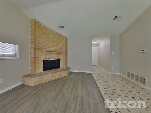2nd image of 3415 Sandbrook Dr
