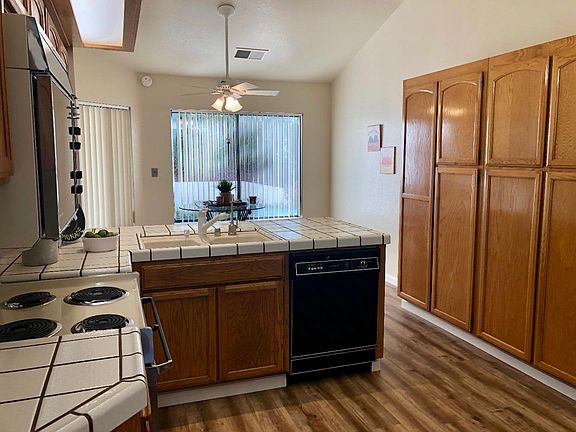 5th image of 7655 Falkirk Dr