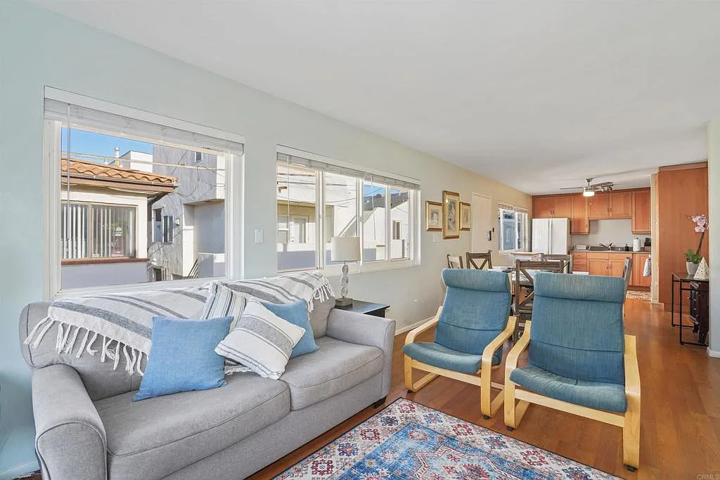 2 bed, 852 sqft, $4,500 — Photo 3