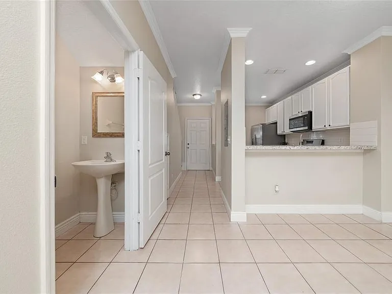 10612 Savannah Wood Dr #86 — Photo 16