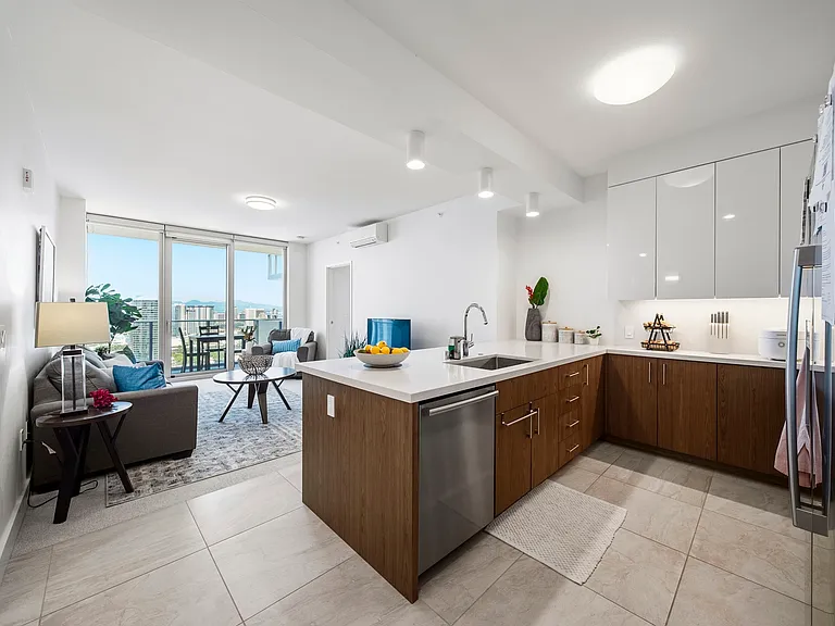 629 Keeaumoku St #3810 — Photo 2