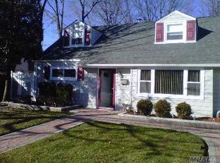 164 Fletcher Ave, Valley Stream, NY 11580