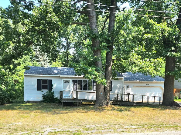 5678 Leona Ave, Muskegon, MI 49442