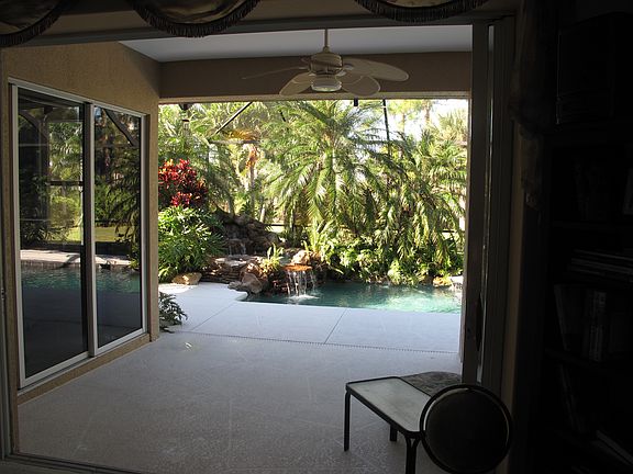 Living Rm 12' Opening to Spa