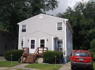 9 Strathcona Rd, Cranston, RI 02910