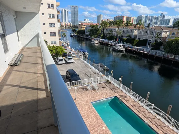 3868 NE 169th St APT 404, North Miami Beach, FL 33160