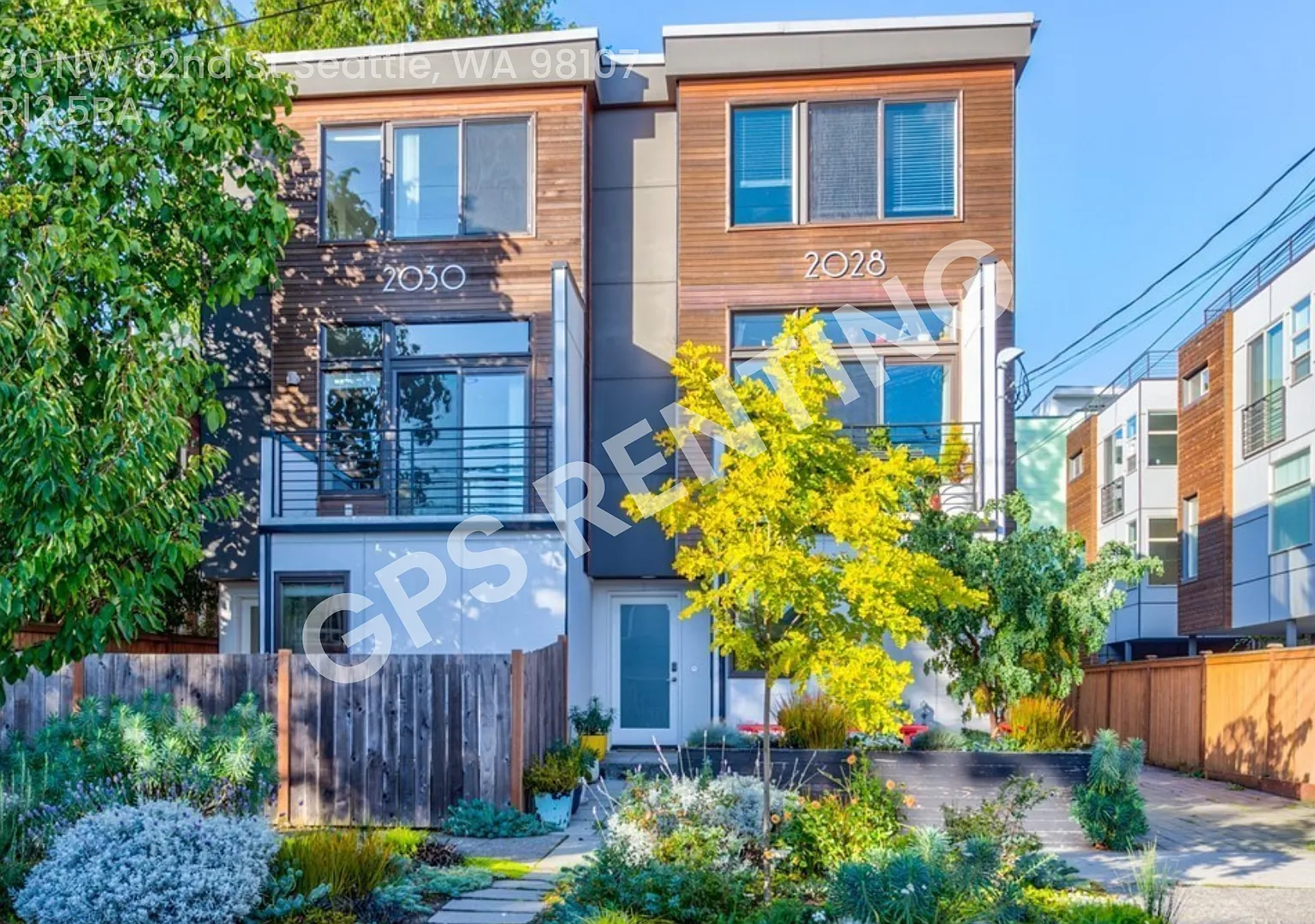 Light filled modern Townhome — Photo 1