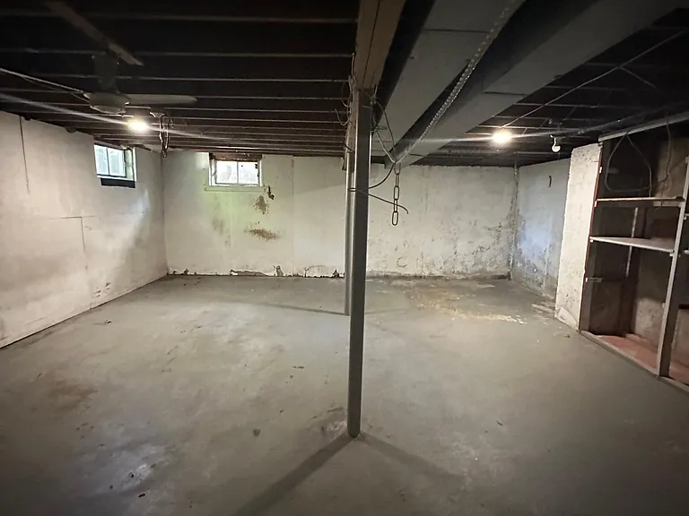 7 Hemlock St #1 — Photo 9