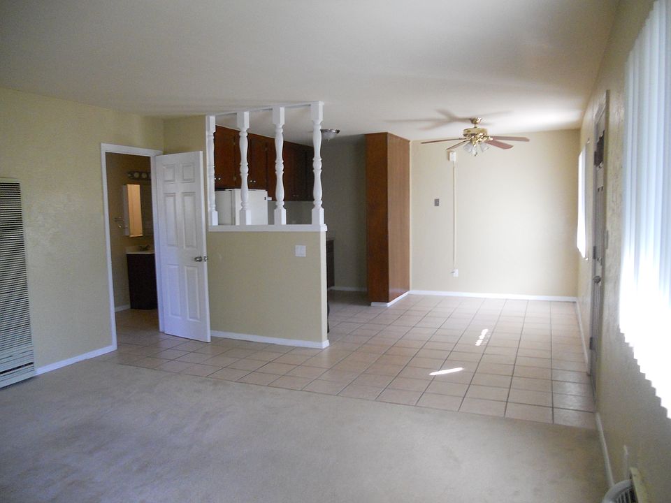 2nd image of 1121 E Washington Ave Unit 24