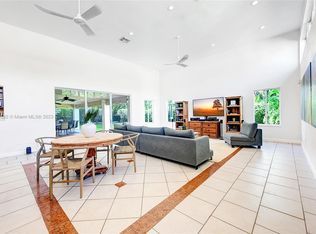 100 SW 26th Rd, Miami, FL 33129