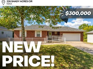 226 Shady Acres Cir, Nixa, MO 65714