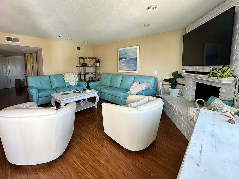 16255 Pacific Cir #305 — Photo 22