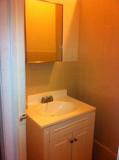 2nd image of 840 New Lots Ave APT 1