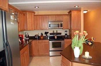2nd image of 8027 Savannah Ln W