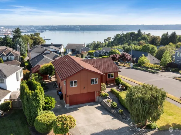 4012 Harbor Ridge Road NE, Tacoma, WA 98422