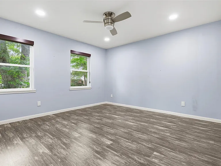 5347 Rutherglenn Dr — Photo 16