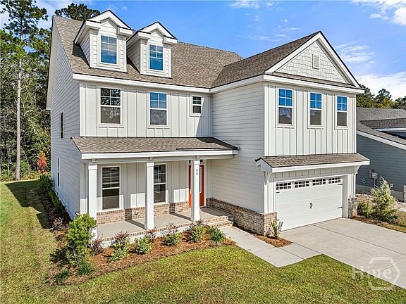 3rd image of 95 Glendale Circle