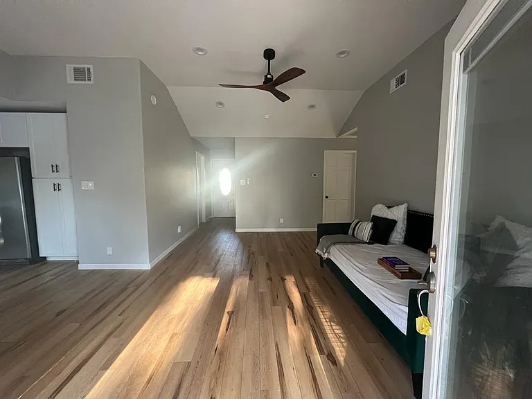 Living room diff angle