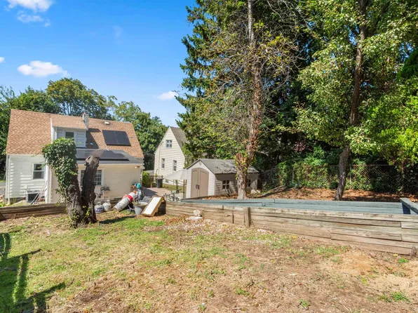 692 Passaic Avenue image 9 of 38