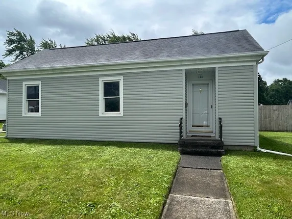 140 High St, New London, OH 44851