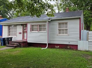5813 Winthrop Blvd, Flint, MI 48505