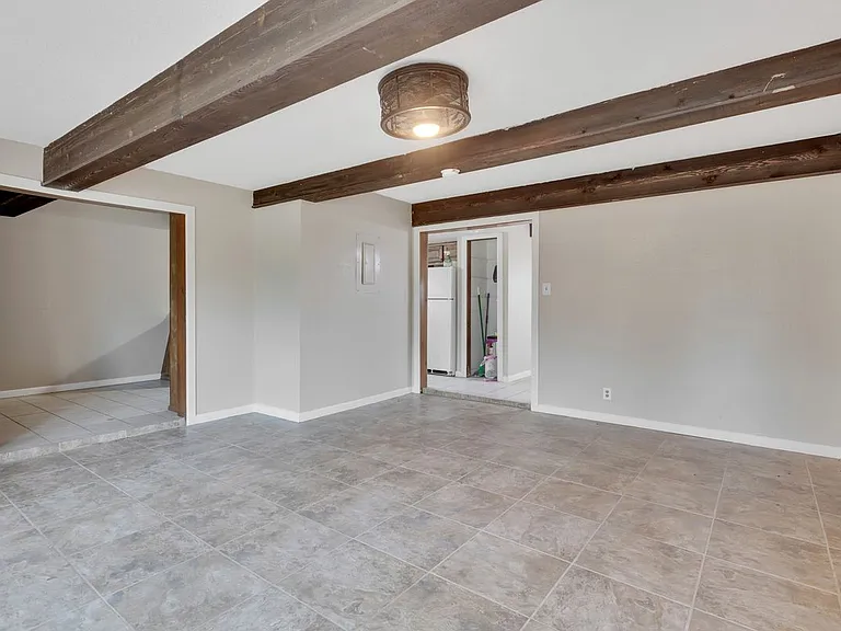 1405 E County Road 130 — Photo 9