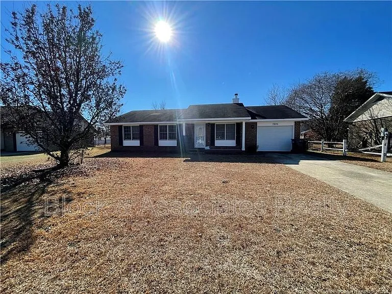 7895 Burwell Dr — Photo 2