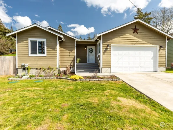 4378 Rhododendron Drive, Oak Harbor, WA 98277