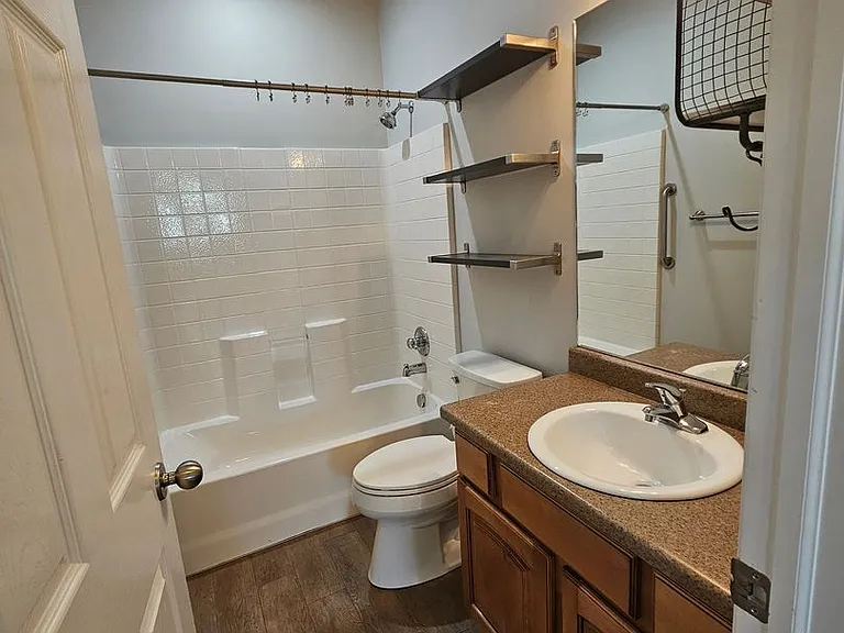 743 N Haworth Cir — Photo 29